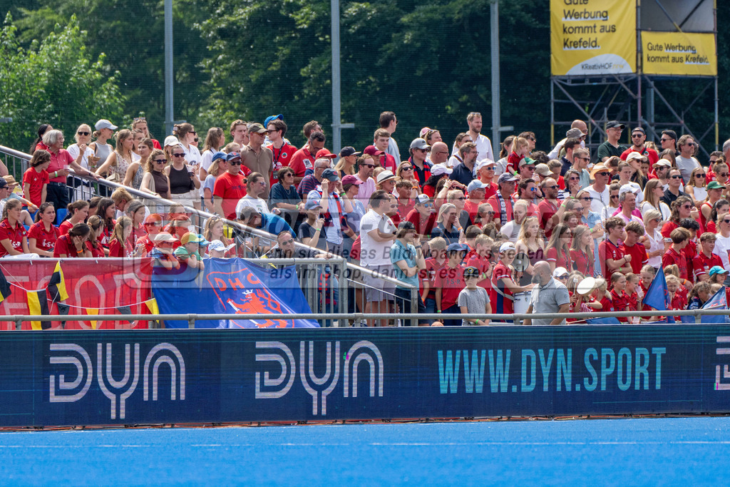 Final4_20250531-1317-HK107672 | Krefeld, Deutschland, 31.05.2025:  Feldhockey Final4 2025 – „Deutsche Feldhockey-Meisterschaften 2025“ im Gerd-Wellen-Hockeyanlage am 31.05.2025 in Krefeld, Deutschland. (Foto von Kramhöller/Fehrmann/Kaste)Krefeld, Germany, 31.05.2025: Feldhockey Final4 2025 – „Deutsche Feldhockey-Meisterschaften 2025“ in Gerd-Wellen-Hockeyanlage at 31.05.2025 in Krefeld, Deutschland. (Foto from Kramhöller/Fehrmann/Kaste)