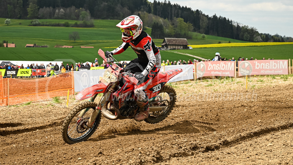 Motocross Schlatt bei Winterthur - 30. April 2023 | #303 Soares Flavio aus Hauptwil (CH) auf Gasgas MC 250 in der Kategorie ProRace Serie am Motocross Schlatt bei Winterthur, 30. April 2023. 
Instagram: @mx_schlatt | @mc_wila | @sam_schweiz
Bild: Sportfotografie Markus Aeschimann | www.markus-aeschimann.ch - Realisiert mit Pictrs.com