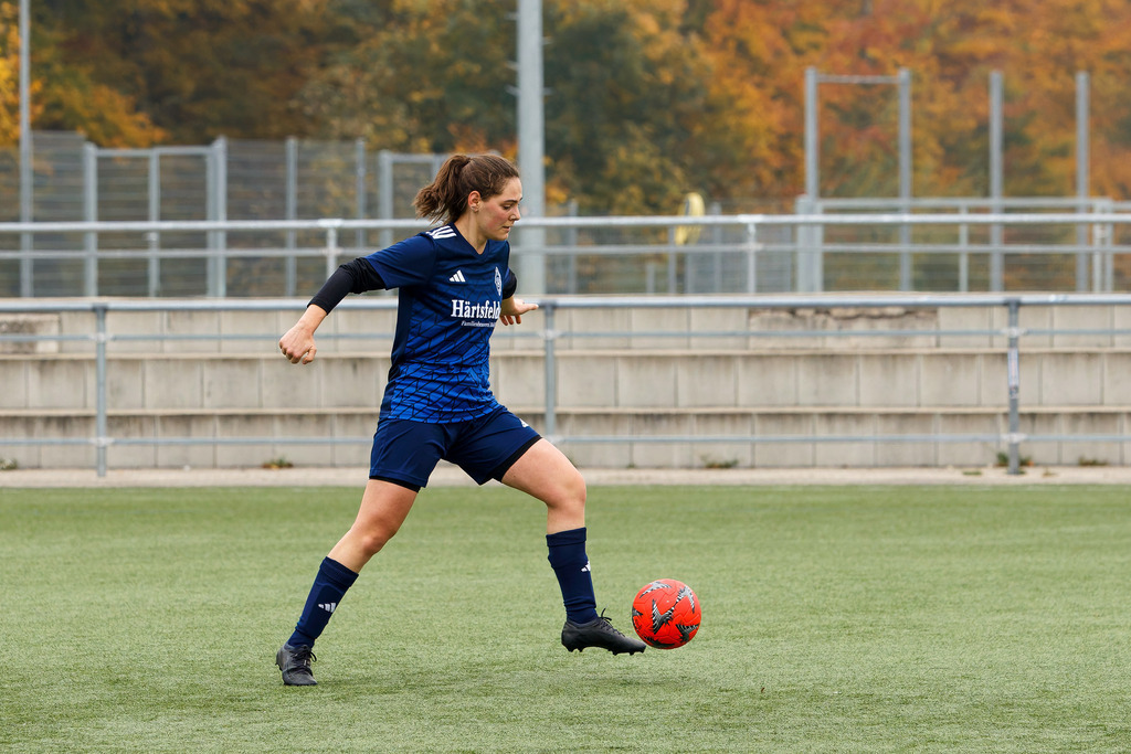 FCH-HÄR_251019_8798 | Fotopresso – Sportfotografie in Heidenheim & Umgebung. Professionelle Sportfotografie für unvergessliche Momente. Dynamische Action-Shots, emotionale Szenen & hochwertige Bilder. - Realisiert mit Pictrs.com