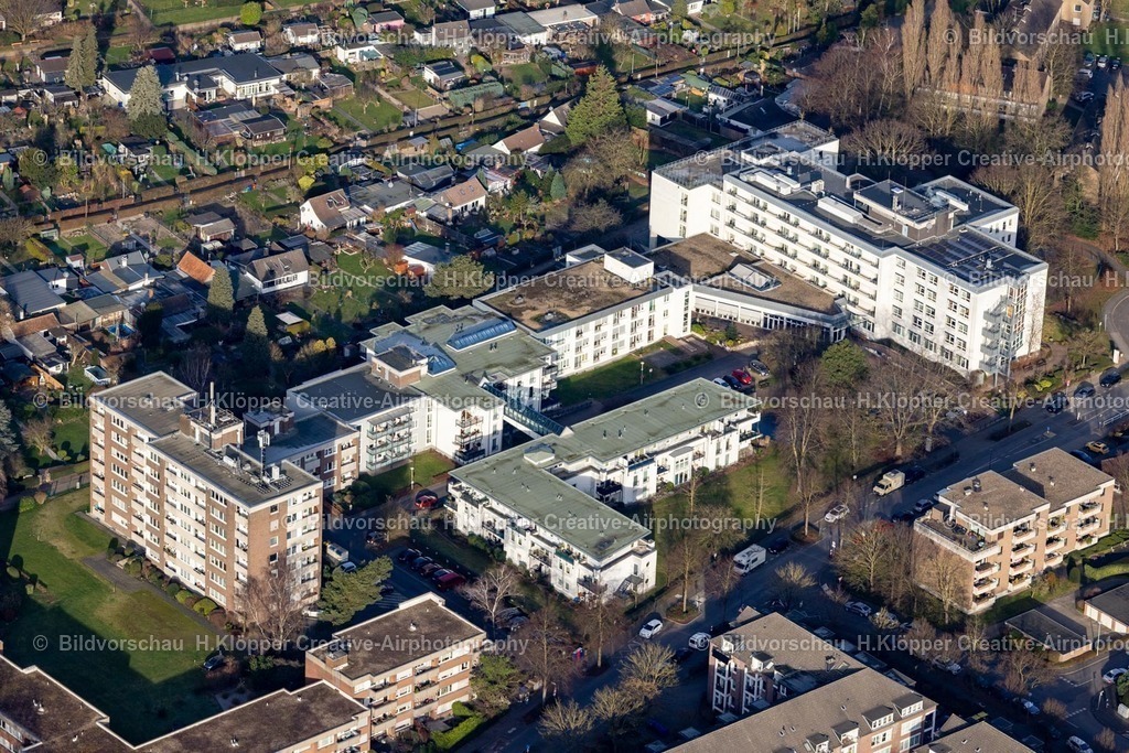 Luftbild Krefeld-8159 | Luftbildfotografie Gebäude des Seniorenzentrums " Senioren-Zentrum Krefeld Wilmendyk " an der Straße Wilmendyk, Leykesdyk in Krefeld im Ruhrgebiet im Bundesland Nordrhein-Westfalen, Deutschland - Realisiert mit Pictrs.com