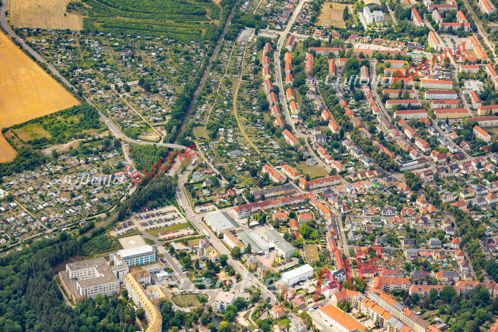 weissenfels-luftbild-2022-6326 | Aktuelles Luftbild von  Weißenfels - Die Luftaufnahme wurde 2022 mittels UL-Flugzeug erstellt ( keine Drohne ) - hochauflösende Kamera-Systeme von  Canon -
Beste Qualität - Für grossformatige Ausdrucke geeignet. Die Geschenkidee !