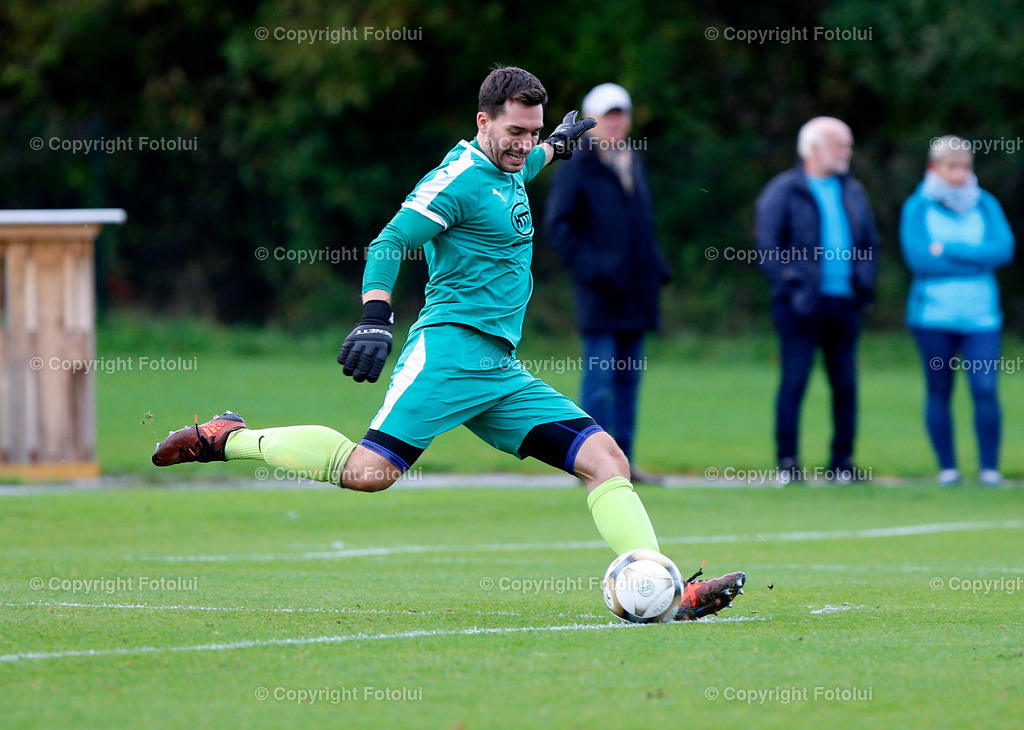 A_LUI_221022_06 | SPORT,FUSSBALL,LT1 OOE LIGA ASKOE OEDT-ATSV STADL-PAURA 22.10-2022 IM BILD: MANUEL SCHOERGENHUBER  (STADL-PAURA) FOTO:FOTOLUI