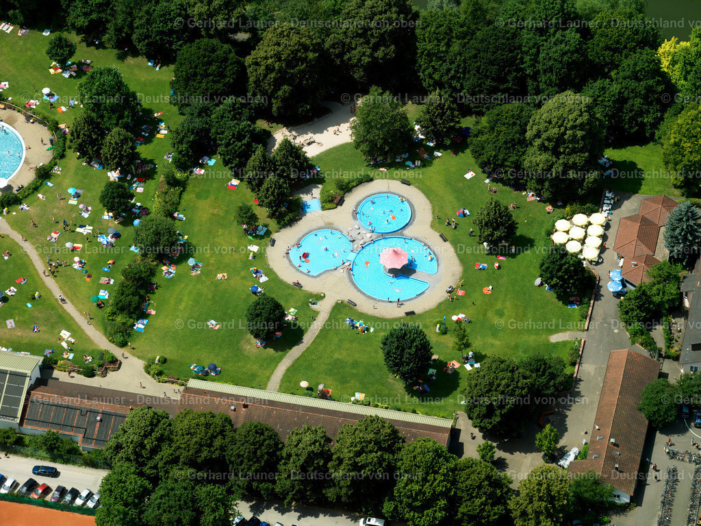 2825250 | Tübingen, Freibad