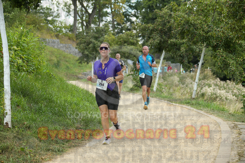 250824_1351_EX1_3999 | Sportfotografie im Rhein-Sieg Kreis, Köln, Bonn, NRW, Rheinland Pfalz, Hessen, etc. Unser Tätigkeitsfeld umfasst den Laufsport vom Volkslauf über den Marathon, Duathlon, Triathon bis zum Ultralauf wie Kölnpfad Ultra oder Schindertrail.