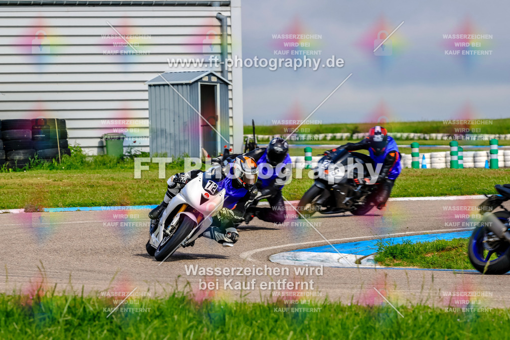 MotoTeam-8423 | Hier findet Ihr Bilder von Touristenfahrten auf der Nürburgring Nordschleife oder von anderen Veranstaltungen die ich besucht habe. Viel Spass beim Durch Schauen 