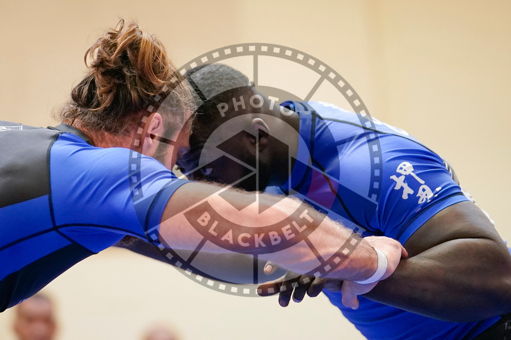 20240203PBB07892-2 | Fighters compete during the Brazilian Jiu-Jitsu Championship of the AJP Tour in Maintal by Frankfurt am Main, Germany, on February 2, 2024.