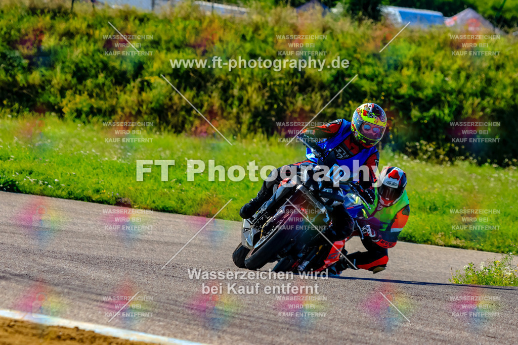 010-2317 | Hier findet Ihr Bilder von Touristenfahrten auf der Nürburgring Nordschleife oder von anderen Veranstaltungen die ich besucht habe. Viel Spass beim Durch Schauen 