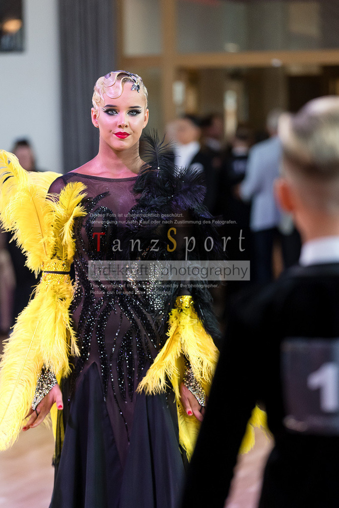 20240615_DM-Jun2-Kombi_08925 | Tanzsportbilder, Standardtanz, Lateintanz, WDSF, DTV, LTVB, dancecomp, goc, hessen tanzt, blaues band der spree, walzer, tango, wiener walzer, slowfox, quickstepp, samba, rumba, cha-cha-cha, paso doble. jive, hd-kroft photography, turniertanzsport