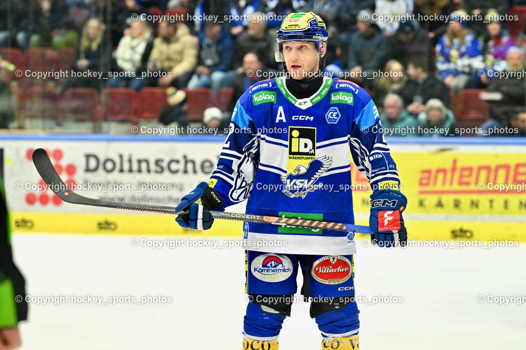 EC IDM WÄRMEPUMPEN VSV vs. EC Red Bull Salzburg | #72 HUGHES John EC VSV, EC IDM WÄRMEPUMPEN VSV vs. EC Red Bull Salzburg, EC IDM WÄRMEPUMPEN VSV vs. EC Red Bull Salzburg am 17.01.2025 in Villach (Stadthalle Villach), Austria, (Photo by Bernd Stefan)