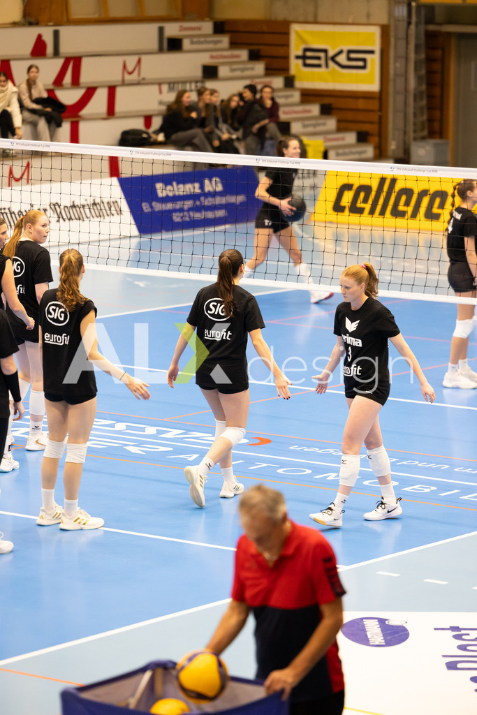 Volleyball I Frauen I Saison 2025-2026 I CEV Volleyball Challenge Cup 2026 | Women I 16th Finals I VC Kanti Schaffhausen - TJ Ostrava I 03.12.2025 | Hochwertige Sportfotos kaufen & lizenzieren für Medien, Vereine, Agenturen & Sportler:innen. Entdecke professionelle Sportfotografie im Bildshop von Alexander Franzen. - Realisiert mit Pictrs.com