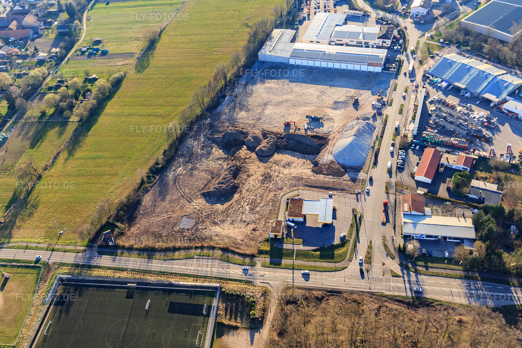 Luftbild: Baustelle zur Erschliessung des neuen Logistikpark der HANSAINVEST und DFI-Real-Estate Kandel nach Abriss des OBI-Markts im Ortsteil Minderslachen in Kandel im Bundesland Rheinland-Pfalz in Deutschland. – Foto: IMG_145598.jpg vom 19.03.2025 durch Werner Riehm/FLY-FOTO.de – Auflösung des Originals: 3951 x 2634 px – Entdecke HANSAINVEST | Kapital-verwaltungs-gesellschaft: Hansainvest – DFI Real Estate - Driving Future Innovation