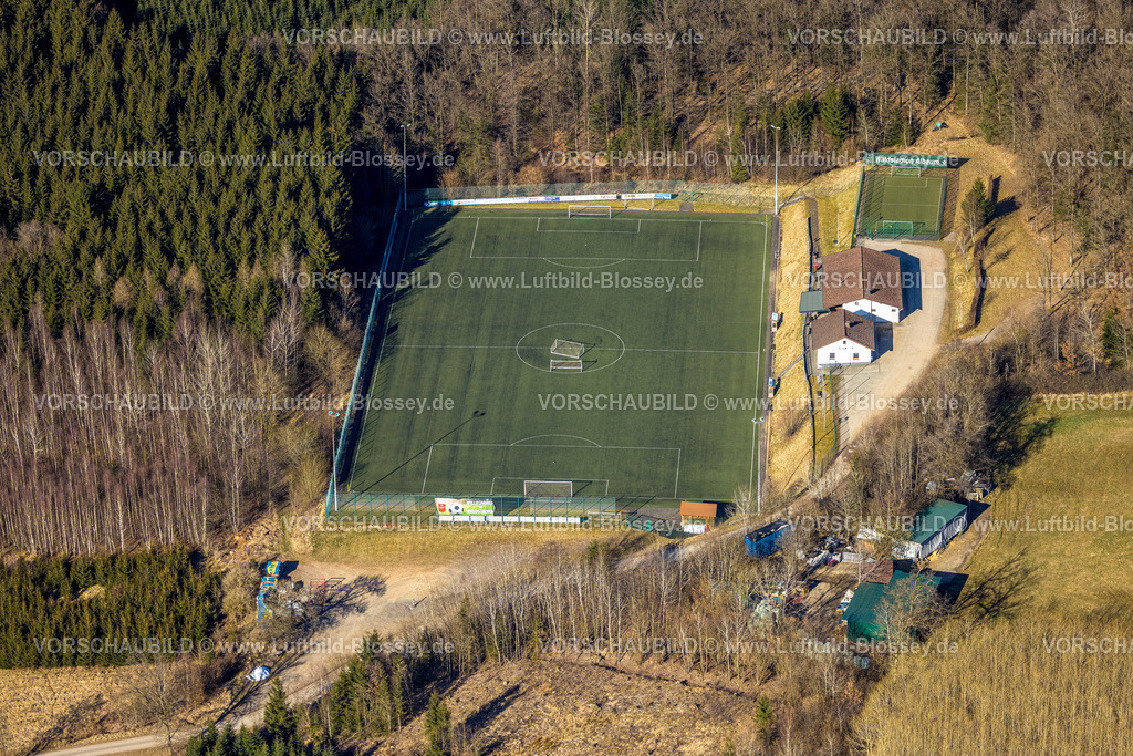 Kirchhundem250308888 | Luftbild, Fußballstadion Waldstadion Albaum, Kirchhundem, Sauerland, Nordrhein-Westfalen, Deutschland