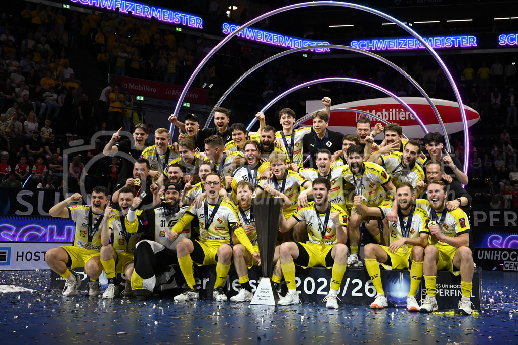 Zug United - HC Rychenberg - 25. April 2026 | Der HCR ist zum ersten Mal Schweizer Meister am L-UPL Superfinal-Spiel zwischen Zug United und HC Rychenberg am 25. April 2026 in der BCF Arena, Fribourg, Schweiz.Bild: Sportfotografie Markus Aeschimann | www.markus-aeschimann.ch - Realisiert mit Pictrs.com