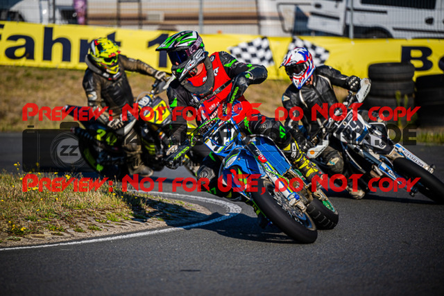 MaZZes_FotoMatrix_220813_0859 | UE40