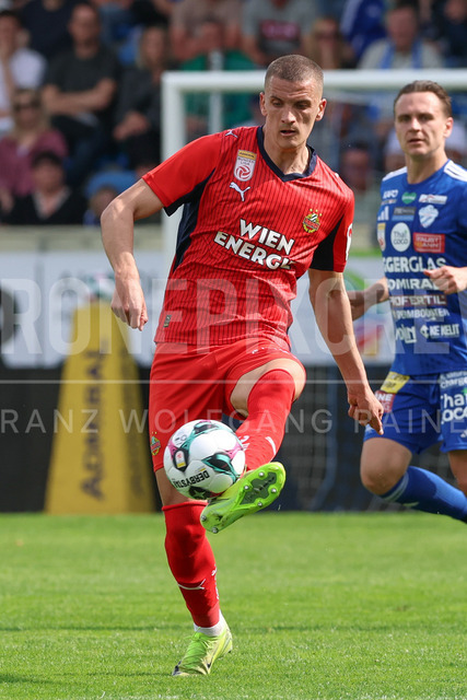 TSV Egger Glas Hartberg vs SK Rapid Wien – Championship Group    | Hartberg, Austria, 19.Apr.26 - SOCCER - ADMIRAL Bundesliga, TSV Egger Glas Hartberg vs SK Rapid Wien. The image shows Nenad Cvetkovic (SK Rapid Wien). 