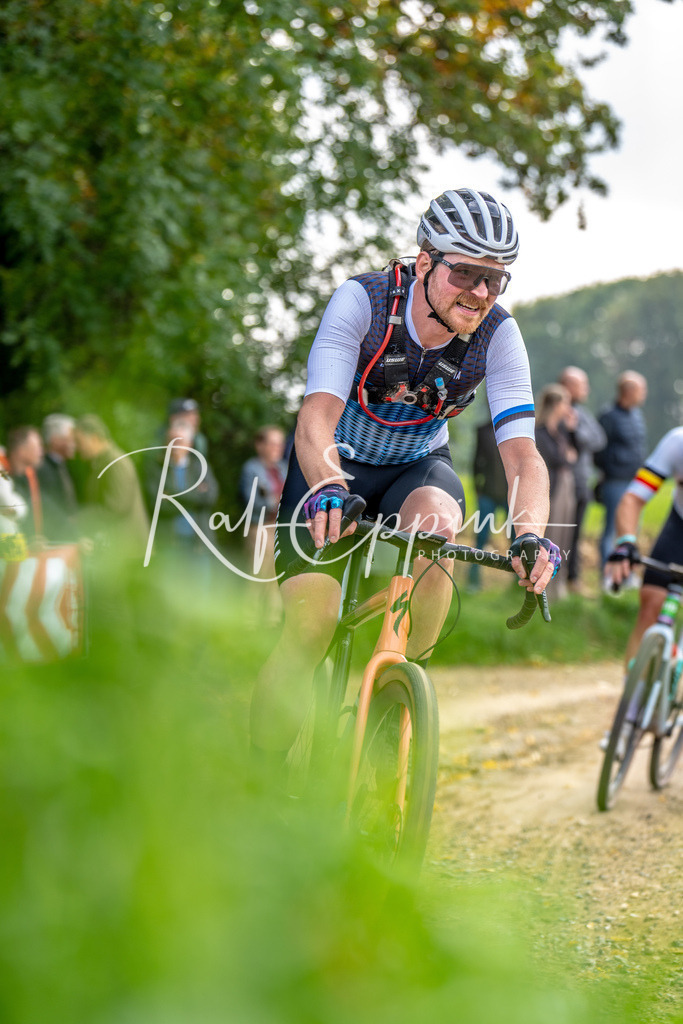 Ralf Eppink Photography 20251012_DSC03571 | Sportfotografie, Eventfotografie, Porträtfotografie, Radsport Fotograf, Triathlon Fotograf, Düsseldorf Fotograf, Köln Fotograf, Actionfotografie, Teamfotografie, Peoplefotografie, Business Portraits, Veranstaltungsfotografie, Reportagefotografie - Realisiert mit Pictrs.com