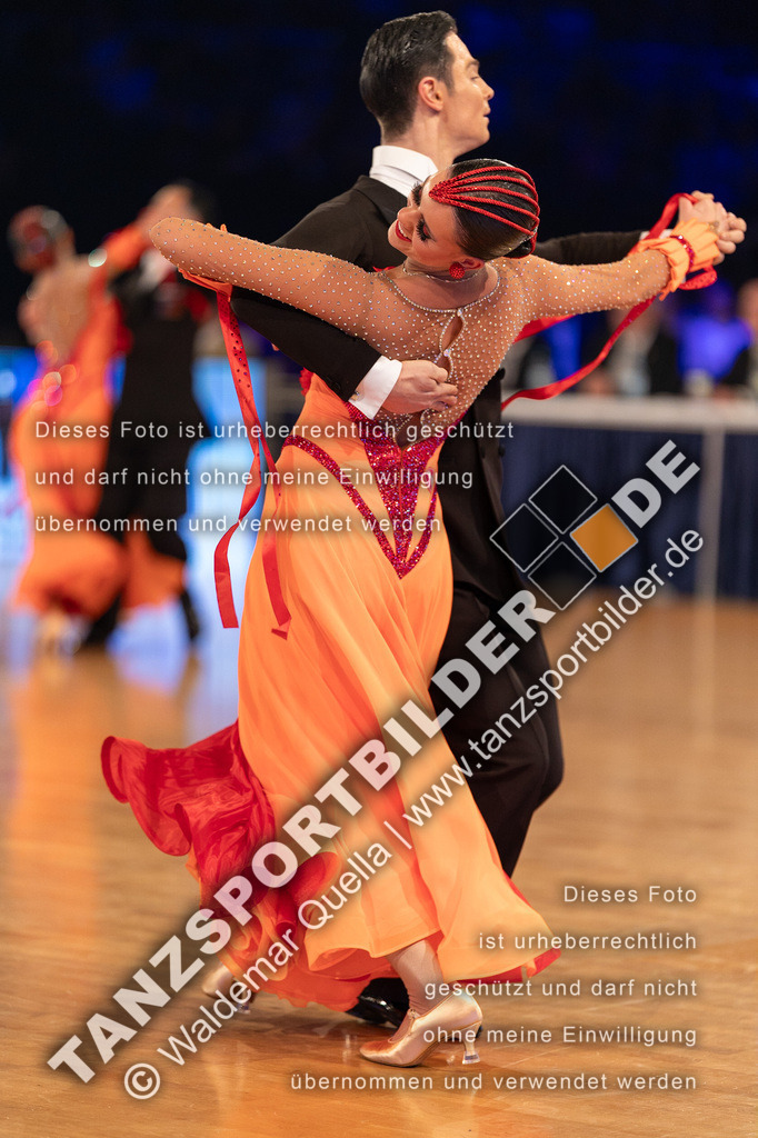 20231111-14512 | Hier finden Sie Tanz Bilder vom Latein und Standard Formationen tanzen. Sportbilder vom Tanzsport. Schöne Fotos und von Weltmeisterschaft, Europameisterschaft, Bundesliga, Regionalliga, Oberliga und Landesliga sowie von GOC Stuttgart, DanceComp, WM Bremen