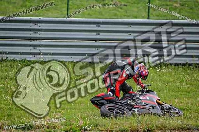 pubi7314 | Professionelle Fotos von Sportveranstaltungen, aber auch Hochzeiten und anderen Events. - Realisiert mit Pictrs.com