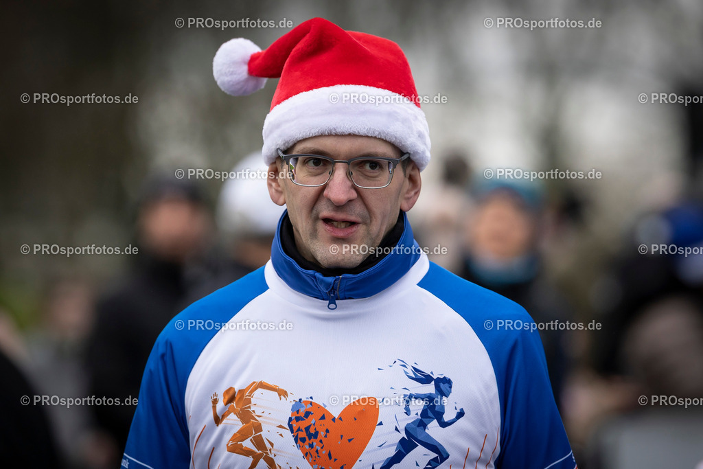 Bonner Nikolauslauf in Bonn, 08.12.2024 | Impressionen vom Bonner Nikolauslauf am 08.12.2024 in Bonn (Freizeitpark Rheinaue). Foto: BEAUTIFUL SPORTS/Axel Kohring