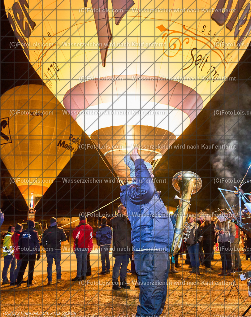 ALP0588_Nacht der Ballone_Lackenhof_Egger Ernst | (C)FotoLois.com, Alois Spandl, 'Nacht der Ballone' des Ballonclub ÖTSCHERLAND in Lackenhof/Weitental, gemeinsame Veranstaltung mit Tourismusverband ÖTSCHER, Mi 28. Dezember 2022.