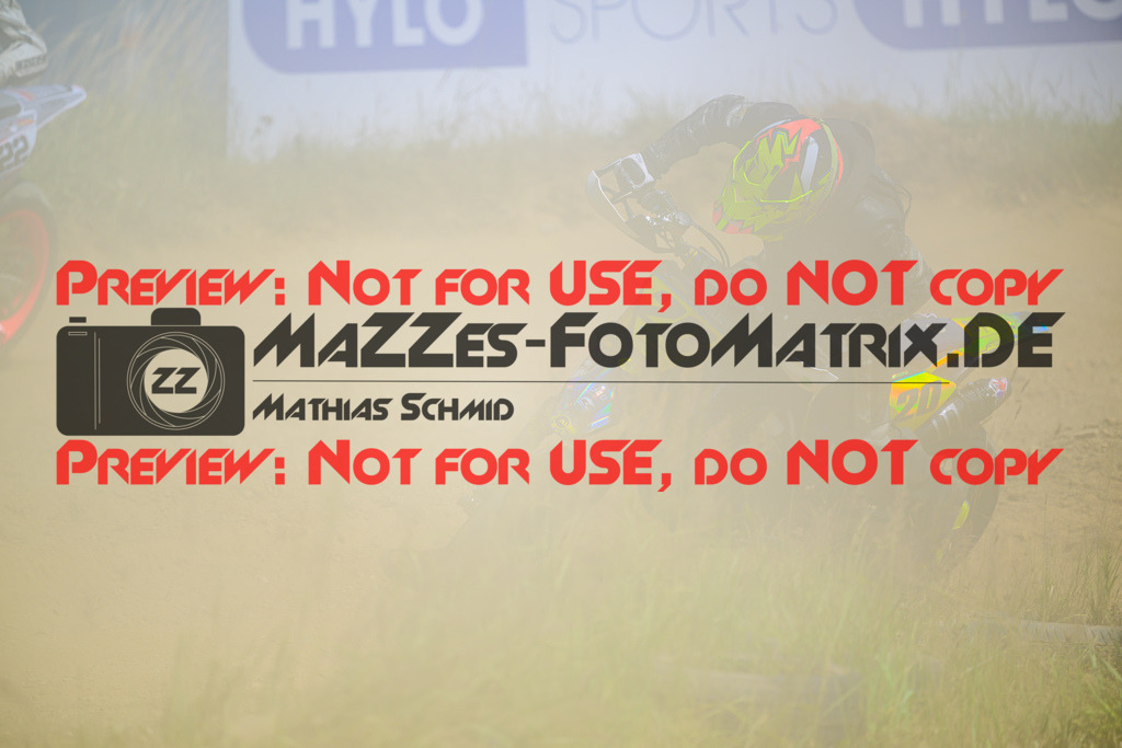 MaZZes_Fotomatrix_20250704_6007705_7946 | GELB
