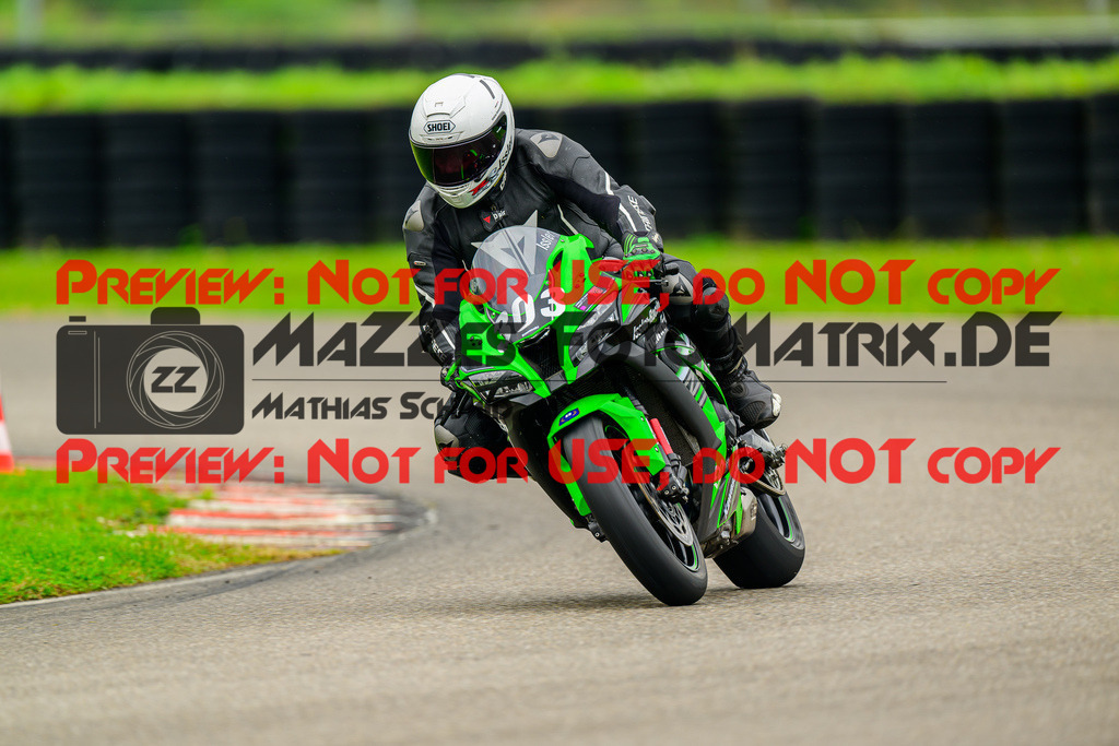 MaZZes_Fotomatrix_20241002_6007705_6476 | Fotograf Mathias Schmid
Sportfotograf,
Eventfotograf,
Hochzeitsfotograf,
Portraitfotograf