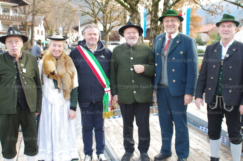 IMGP0598 | fotografiert von Axel PollmannLeonhardi Wallfahrt Benediktbeuern und Murnau, Fronleichnam, Fasching, Landschaft im Loisachtal und Benediktbeuern  - Realisiert mit Pictrs.com