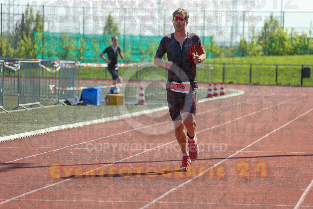 220424_1139_EX1_4827 | Sportfotografie im Rhein-Sieg Kreis, Köln, Bonn, NRW, Rheinland Pfalz, Hessen, etc. Unser Tätigkeitsfeld umfasst den Laufsport vom Volkslauf über den Marathon, Duathlon, Triathon bis zum Ultralauf wie Kölnpfad Ultra oder Schindertrail.