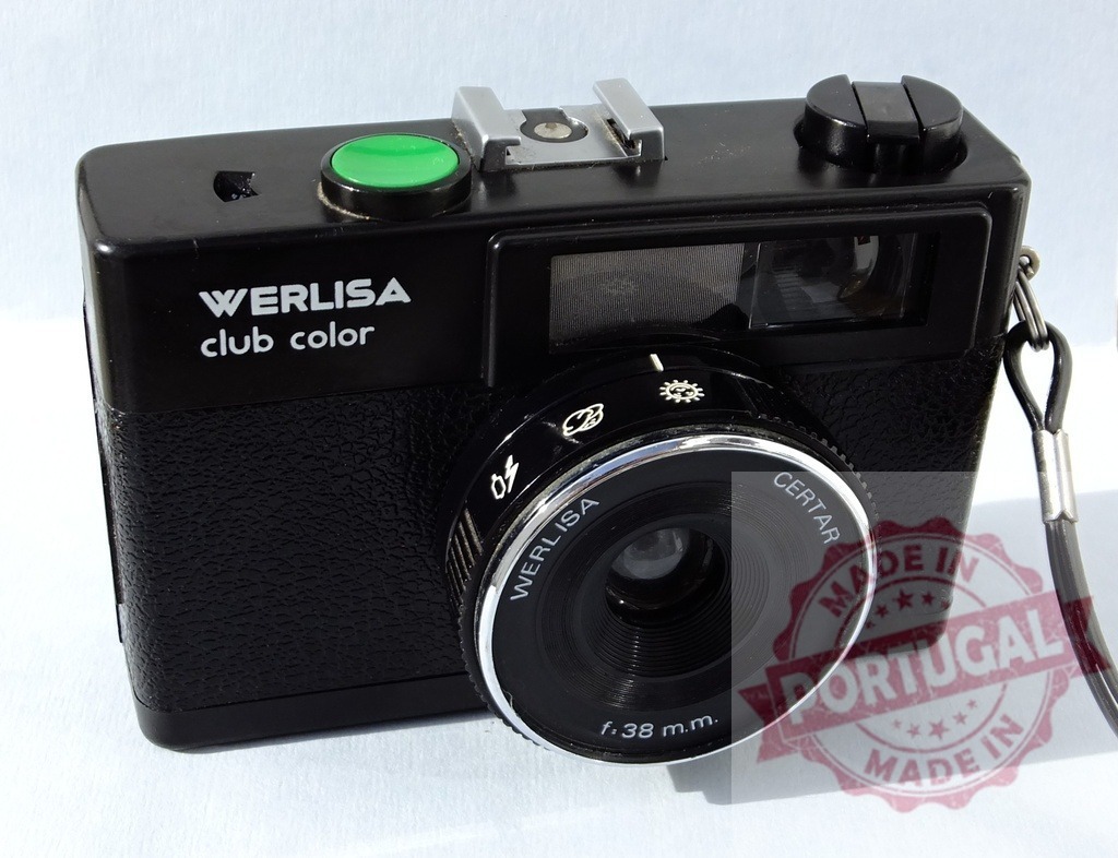 Werlisa Club Color 35mm film camera vintage technology | Werlisa Club Color analog camera on a white background, representing retro photography and nostalgia - Realized with Pictrs.com