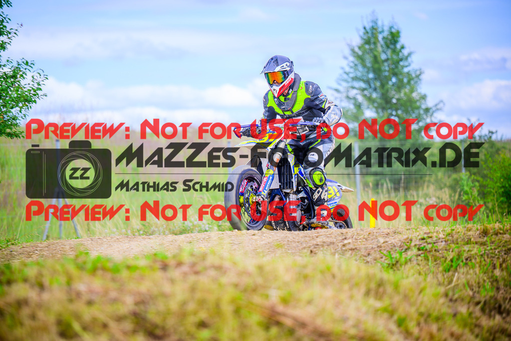 MaZZes_FotoMatrix_240713_6021986_8247 | S2