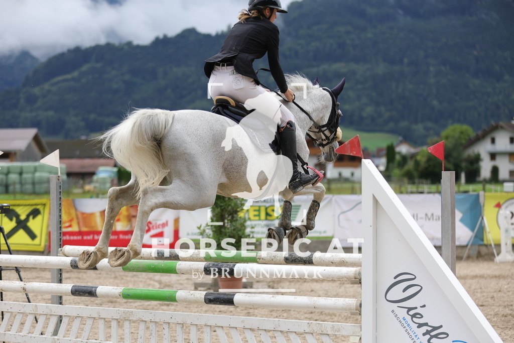 0P6A2107 | Willkommen bei Brunnmayr - Design & Fotografie – Ihrem Spezialisten für Reitturniere und Pferdeveranstaltungen in Oberösterreich, Salzburg und Bayern! Seit über 17 Jahren sind wir leidenschaftlich dabei.