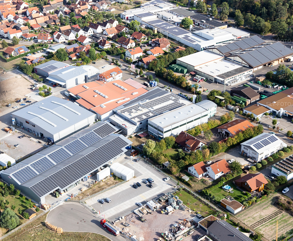 Luftbild: Gewerbergebiet Im Gereut, HGGS LaserCUT GmbH & Co. KG in Hatzenbühl im Bundesland Rheinland-Pfalz in Deutschland. Foto: IMG_117406.jpg vom 06.09.2019 durch Werner Riehm/FLY-FOTO.de
