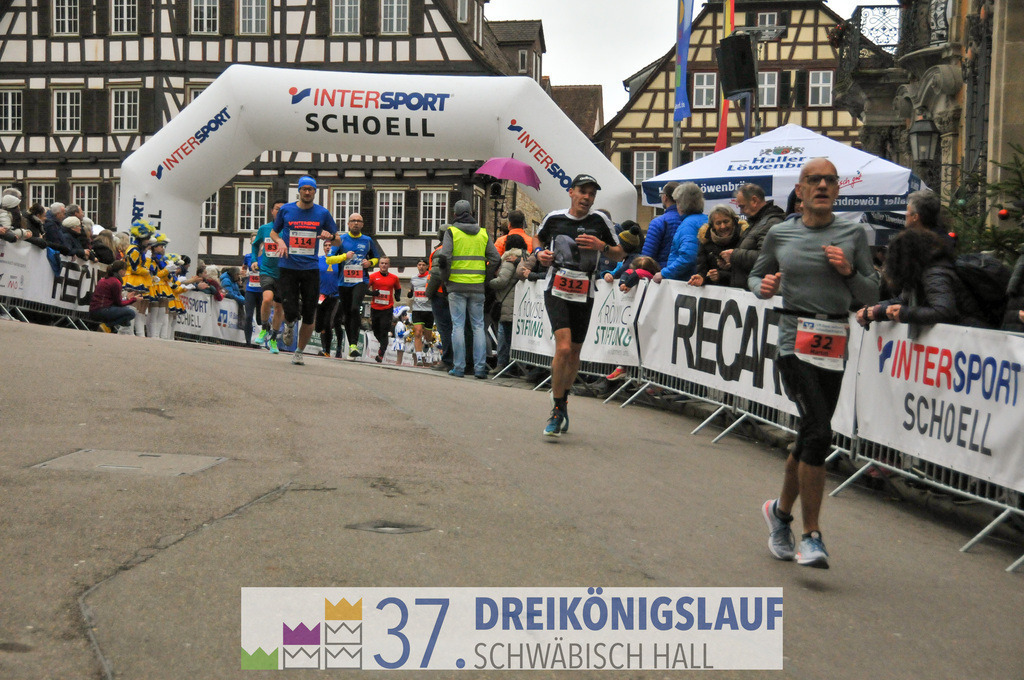VR Bank Hauptlauf 10000m | 3 Koenigslauf 2023 - Realisiert mit Pictrs.com