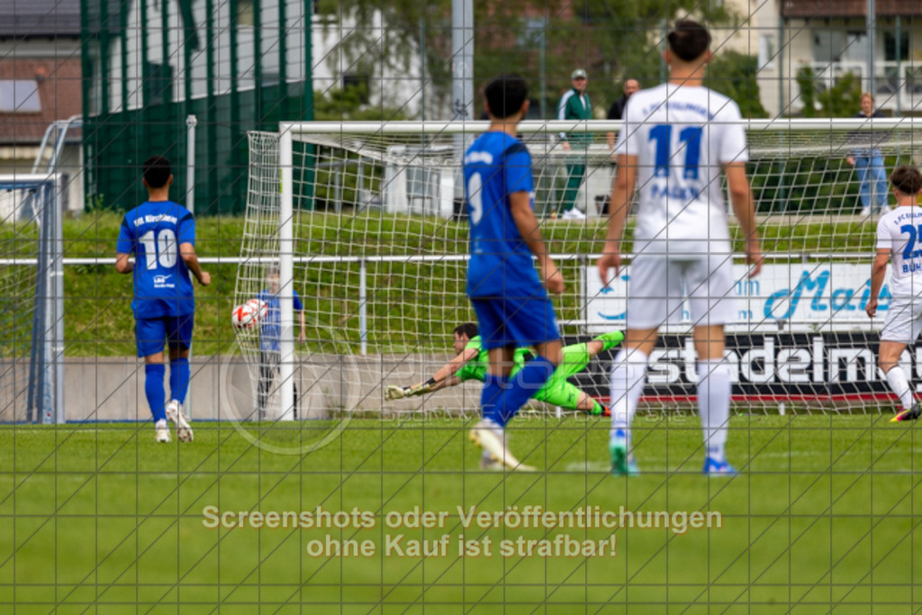 20250529_175603_0181 | #,  VfL Kirchheim (blau) vs. 1.FC Eislingen (weiß), Fußball, Bezirkspokal Finale - Bezirk Neckar/Fils, 2024/2025, Rasenplatz VfL Stadion Kirchheim, Jesinger Straße 105, 73230 Kirchheim, 29.05.2025 - 16:30 Uhr,Foto: PhotoPeet-Sportfotografie/Peter Harich