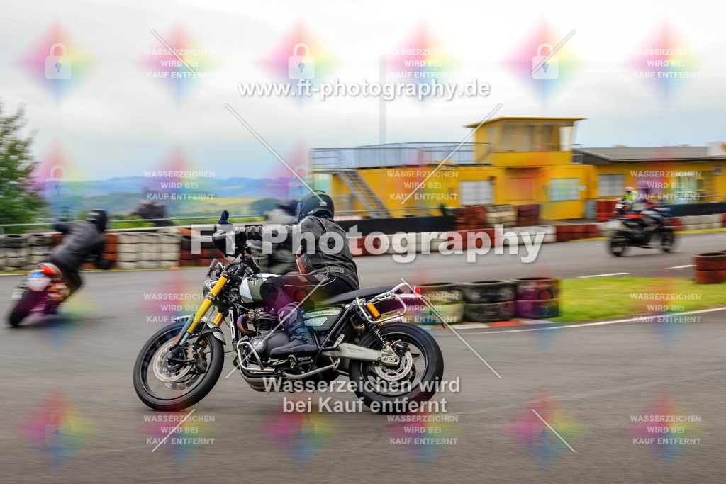 OBK-5603 | Hier findet Ihr Bilder von Touristenfahrten auf der Nürburgring Nordschleife oder von anderen Veranstaltungen die ich besucht habe. Viel Spass beim Durch Schauen 