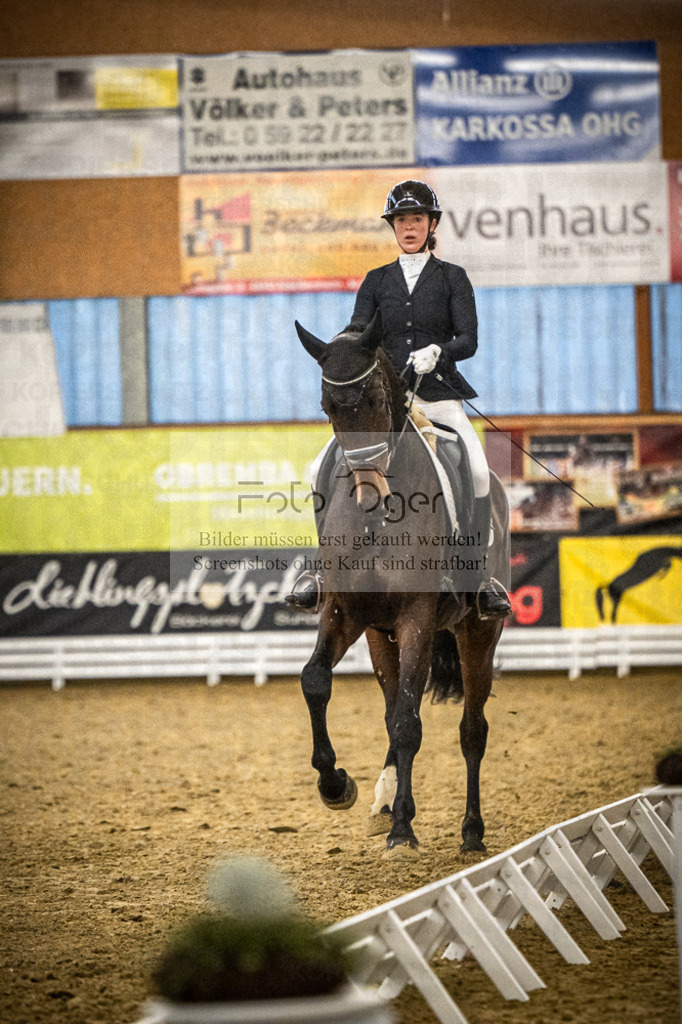 DOS_1024 | Entdecke hochwertige Reitturnierfotos von Foto Oger. Professionell, emotional und authentisch – jetzt Lieblingsmomente im Shop bestellen.Deutschlandweite Turnierfotografie. - Realisiert mit Pictrs.com