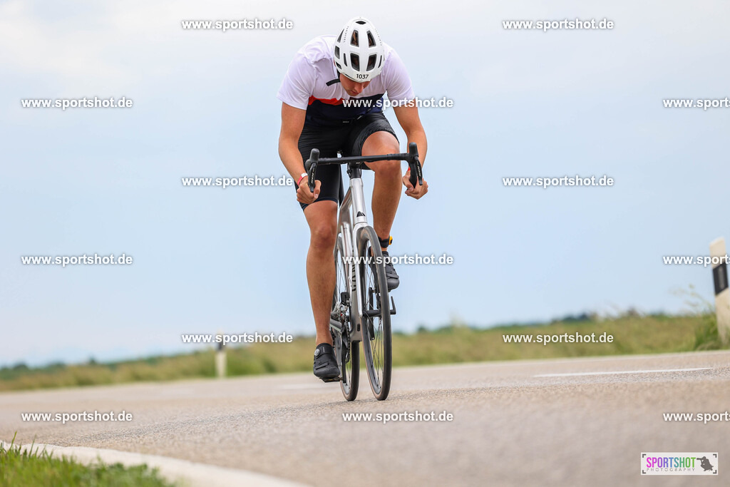 BR8A3970 | Stadttriathlon Erding 2025. #yourpictrs #sportshot_your_pictrs @Sportshotphotography #stadttriathlonerding Copyright: www.sportshot.de