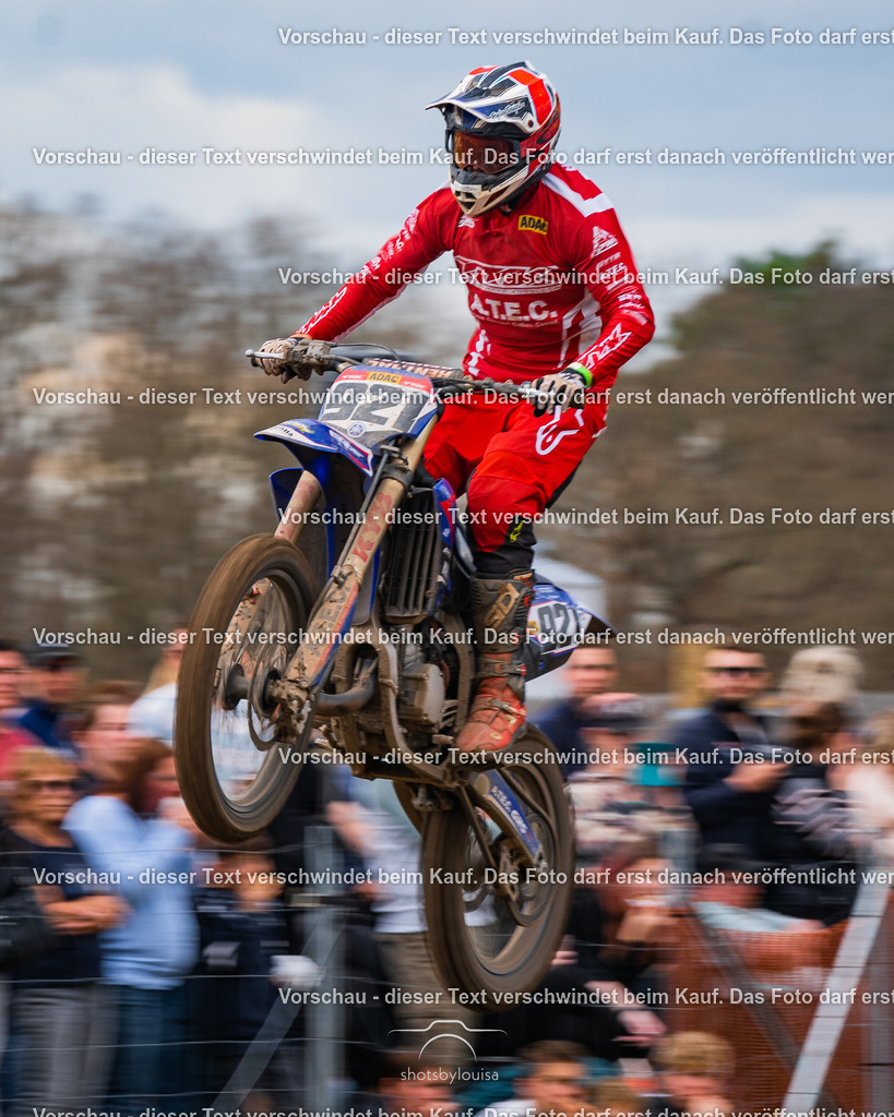04_13_Bensdorf_MX1-3076 | Sportfotografin aus Berlin-Brandenburg mit Fokus auf Motocross. Ich halte deine sportliche Leistung und echte Emotionen auf und neben der Strecke professionell fest. Entdecke die Fotos von deinem Rennen und bestelle sie direkt hier im Shop.