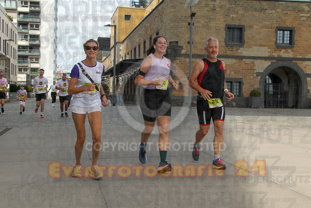 250920_1333_EV4_6068 | Sportfotografie im Rhein-Sieg Kreis, Köln, Bonn, NRW, Rheinland Pfalz, Hessen, etc. Unser Tätigkeitsfeld umfasst den Laufsport vom Volkslauf über den Marathon, Duathlon, Triathon bis zum Ultralauf wie Kölnpfad Ultra oder Schindertrail.