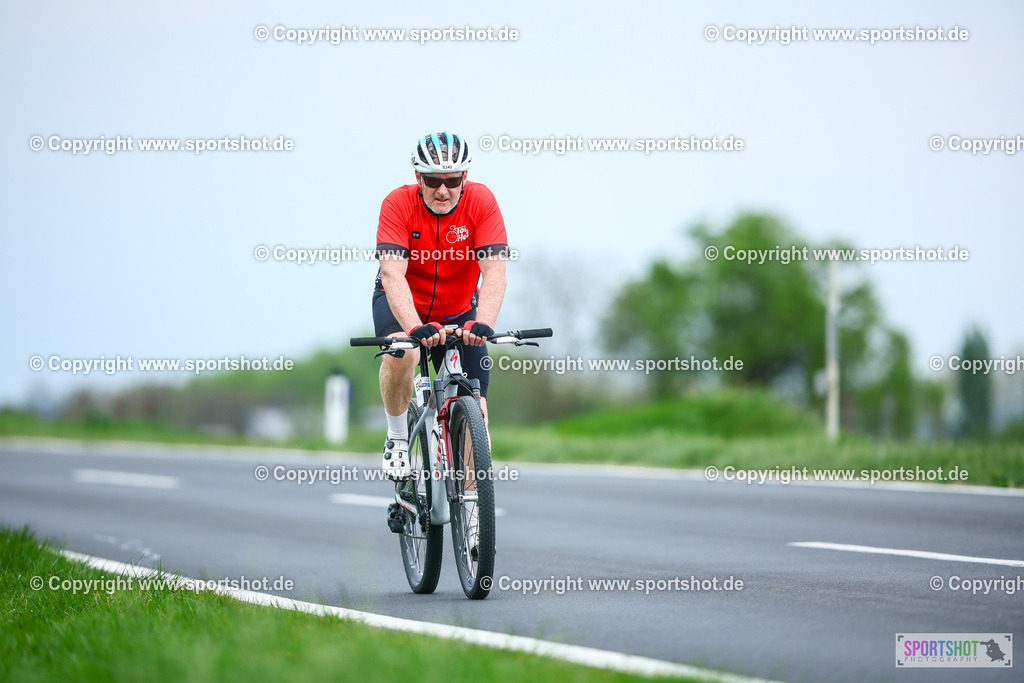 448_TRA57627 | Neusiedlersee Radmarathon 2026@sportshot_your_pictrs #yourpictures#roadtowm2029 #nrm #neusiedlerseeradmarathon #neusiedlersee #neusiedlerseetourismus #burgenland #mörbisch #nrm26 #burgenlandtourismus #voglundco #poweredbyburgenlandtourismus #radsport #rad #marathon #ucigranfondo #visitburgenland #ucigranfondoworldseries