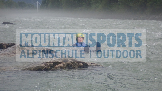 P8170047 | Bestelle die Bilder deines Berg- oder Wasser-Abenteuers mit Mountain Sports bequem von zu Hause aus direkt über unseren Online Fotoshop von pictrs.com. - Realisiert mit Pictrs.com