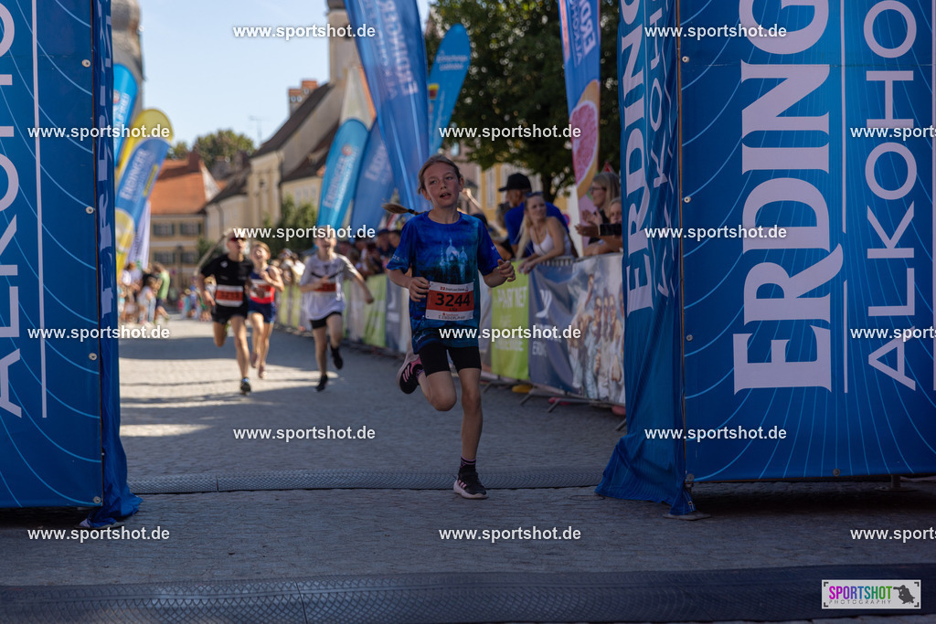 VJ__3250 | Stadtlauf Erding 2025 #stadtlauferding #erdingstadtlauf #stadtlauf_erding #laufmotivation #trisporterding #yourpictrs #sportshot_your_pictrs