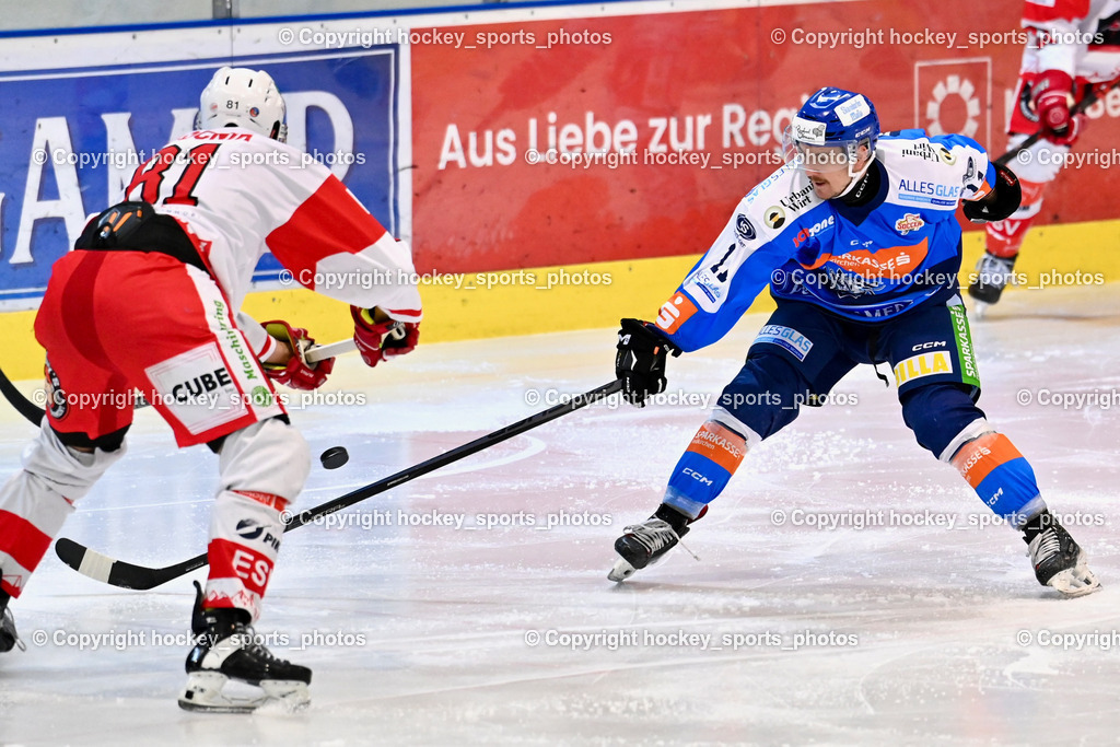 ESC Sparkasse Steindorf vs. ESV Ferlach | #81 Potocnik Kristof ESV Ferlach, #11 Kalan Luka ESC Steindorf, ESC Sparkasse Steindorf vs. ESV Ferlach, ESC Sparkasse Steindorf vs. ESV Ferlach am 22.02.2026 in Steindorf  (Ossiachersee Halle ), Austria, (Photo by Bernd Stefan)