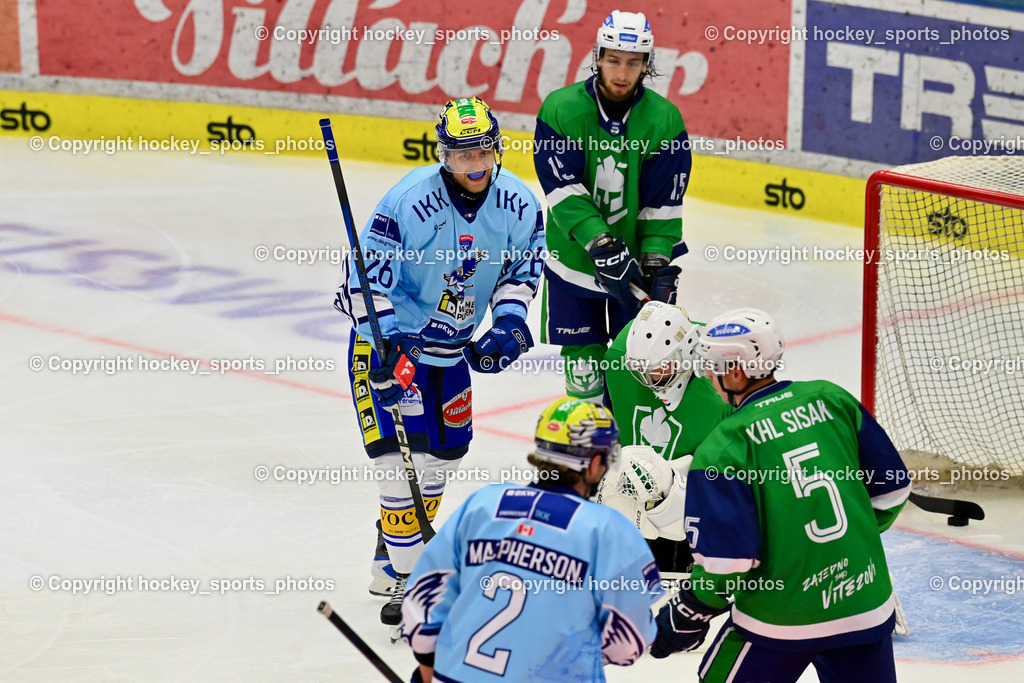 EC iDM Wärmepumpen VSV vs. KHL Sisak | #26 Guus van Nes EC VSV, #2 Dylan MacPherson EC VSV, EC iDM Wärmepumpen VSV vs. KHL Sisak, EC iDM Wärmepumpen VSV vs. KHL Sisak am 02.09.2025 in Villach (Stadthalle Villach), Austria, (Photo by Bernd Stefan)