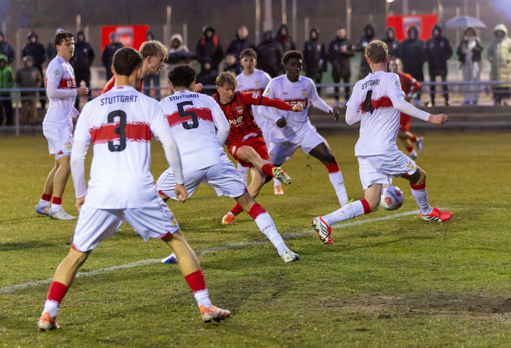 FCHVFB_260325_3-14 | 1.FC Heidenheim 1846 vs. VfB Stuttgart, Fußball, A-Junioren, Verbandspokal, 2025/2026, 25.03.2026 in Heidenheim, Rasenplatz, Walter-Birkhold-Jugendstadion(Foto: Michael Bulling) - Realisiert mit Pictrs.com