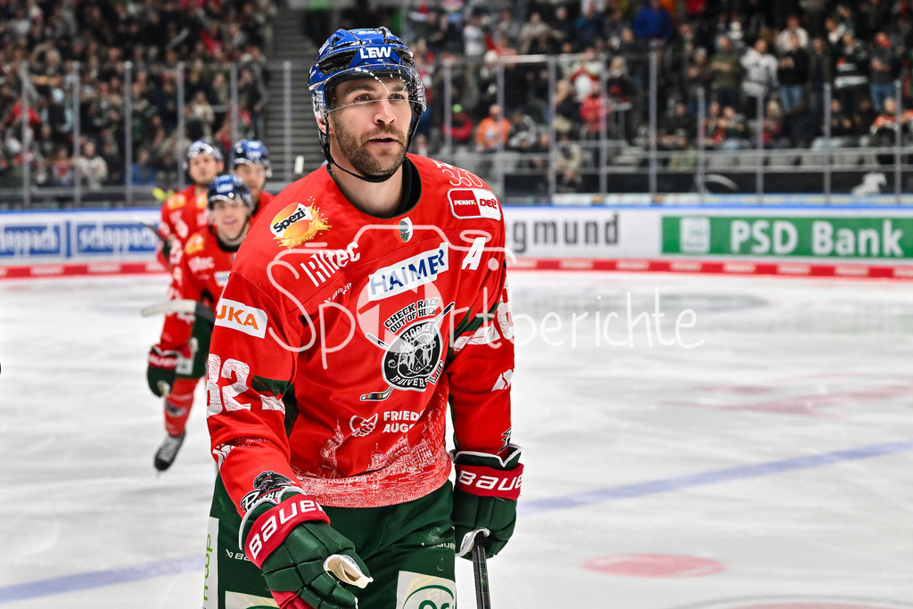 Augsburger Panther - Grizzlys Wolfsburg | Jubel der Panther nach dem Treffer zum 1-0 durach Alexandre GRENIER (Augsburger Panther 82) / Tor / Torschuetze / Freude / Happy / DEL: Augsburger Panther - Grizzlys Wolfsburg; Curt Frenzel Stadion am 10.10.2025