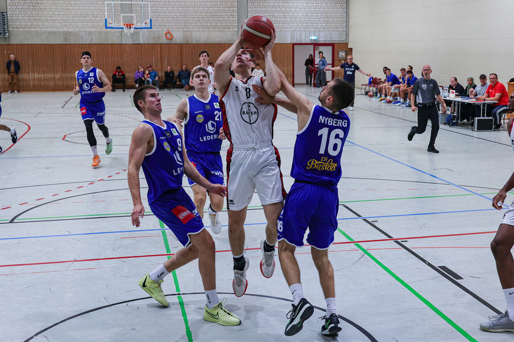 Regio Test BAYER GIANTS vs EN Baskets Schwelm-28 | Fotos von Basketballspielen aus dem Raum NRW fotografiert von Gero Mueller-Laschet und Daniel Schaefer - Realisiert mit Pictrs.com