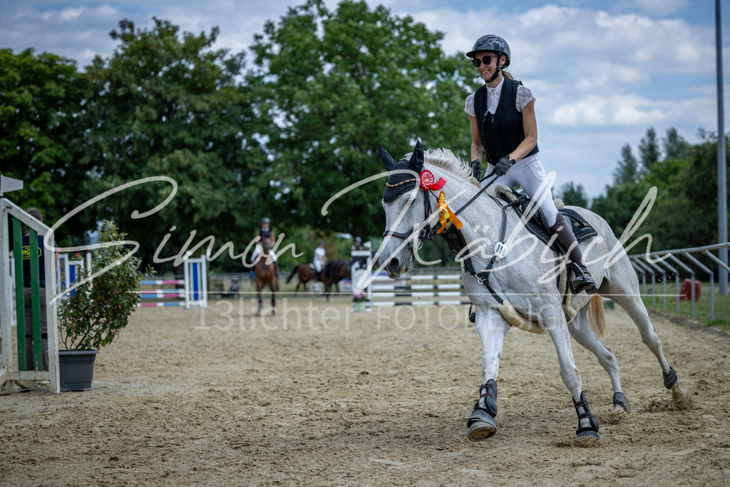 20260704-_3LI1205 | Tierfotografie Pferde, Hunde, Katzen, Haustiere.
Turnierfotografie Reitturniere, Reiten, Springreiten, Dressur in Hanau, dem Main-Kinzig-Kreis und dem Rhein-Main- Gebiet um Frankfurt