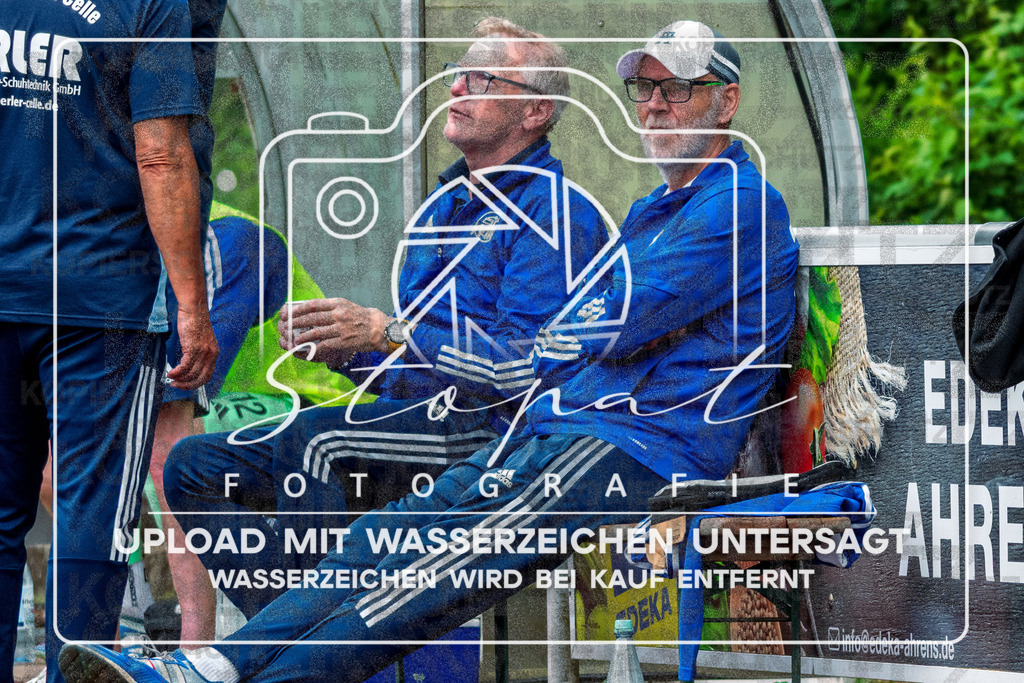 Landesliga Herren LG - TV Jahn Schneverdingen vs. MTV Eintracht Celle | Hilger Wirtz von Elmendorff; Landesliga Herren LG - TV Jahn Schneverdingen vs. MTV Eintracht Celle am 06.06.2026 in Osterwaldstadion, Schneverdingen - Realisiert mit Pictrs.com