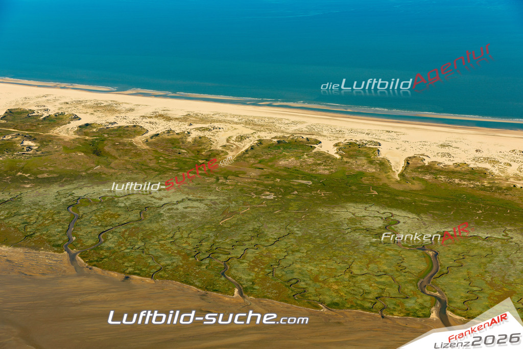 Aktuelles Luftbild von  Norderney - Die Luftaufnahme wurde 2022 mittels UL-Flugzeug erstellt ( keine Drohne ) - hochauflösende Kamera-Systeme von  Canon -Beste Qualität - Für grossformatige Ausdrucke geeignet. Die Geschenkidee !